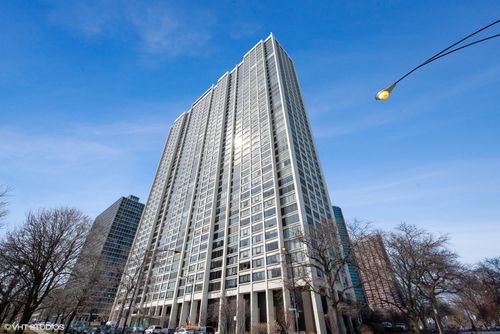 3214-2800 N Lake Shore Dr, Chicago, IL, 60657-6252 | Card Image