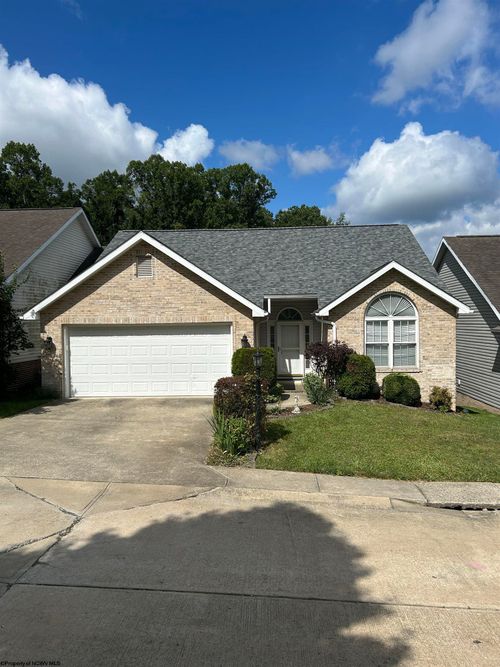 109 Cobblestone Cir, Morgantown, WV, 26505-2764 | Card Image