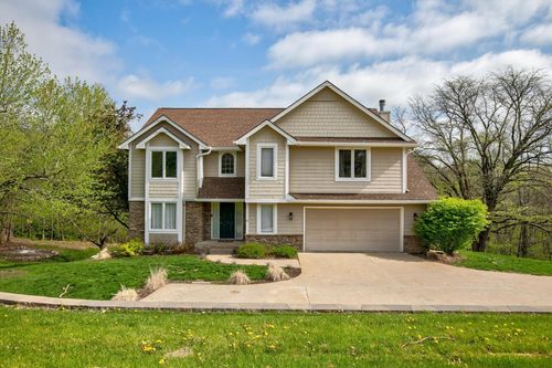 34522 Edgewater Cir, Cumming, IA, 50061-4448 | Card Image