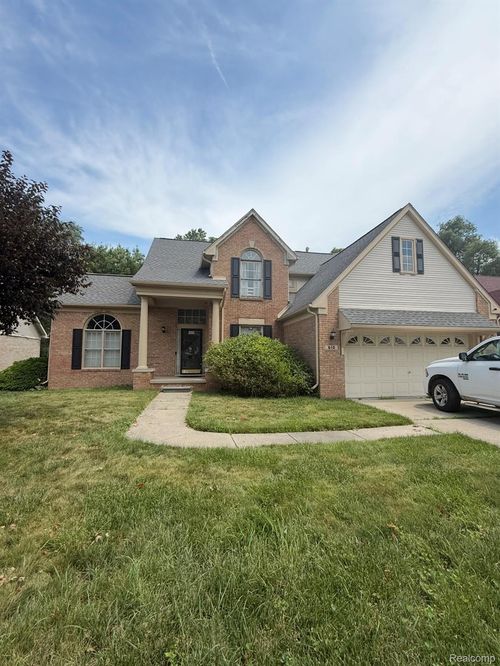 610 Clairpointe Woods Dr, Detroit, MI, 48215-3083 | Card Image