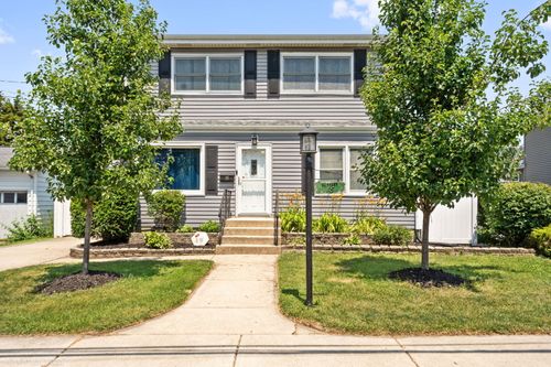 15 Ridge Rd, Lemont, IL, 60439-3908 | Card Image