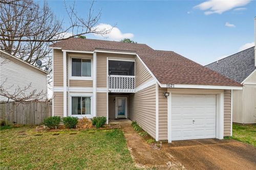 1621 Helmsley Ct, Virginia Beach, VA, 23464-8409 | Card Image