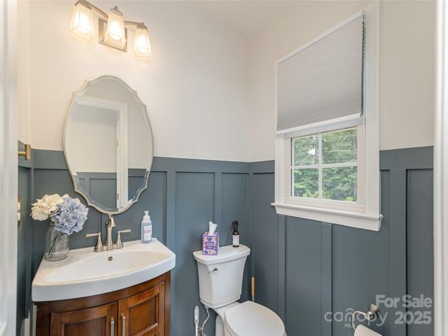 Main Level Half Bath | Image 16