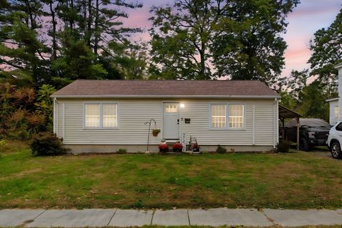 75 Phillips St, Greenfield, MA, 01301-2825 | Card Image