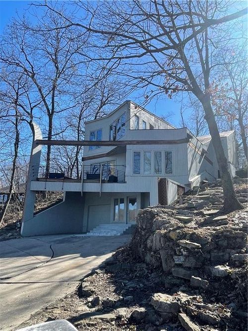 125 Lakeshore Drive S, Lake Quivira, KS, 66217 | Card Image