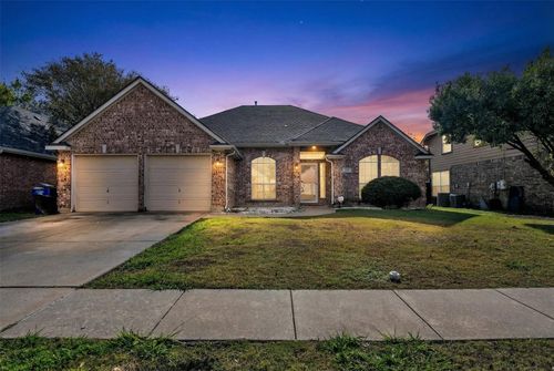 2202 Richmond Cir, Mansfield, TX, 76063-5185 | Card Image
