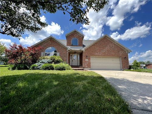 6353 Charlotte Ct, Huber Heights, OH, 45424-1390 | Card Image
