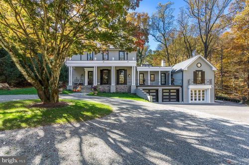 6615 Greenhill Rd, LUMBERVILLE, PA, 18933-9701 | Card Image