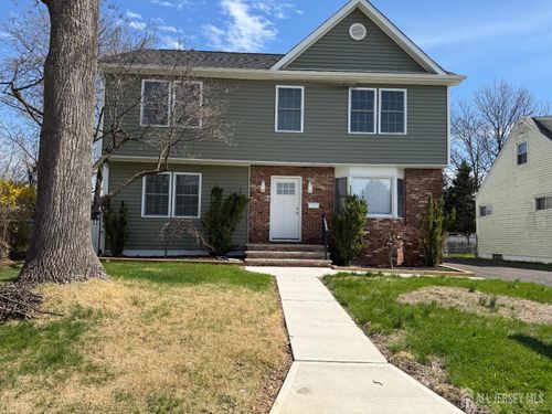 15 Bradley Dr, Edison, NJ, 08817-3543 | Card Image