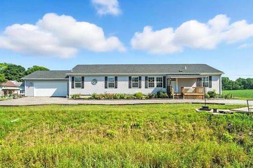 300 N East St, Prospect, OH, 43342-9575 | Card Image