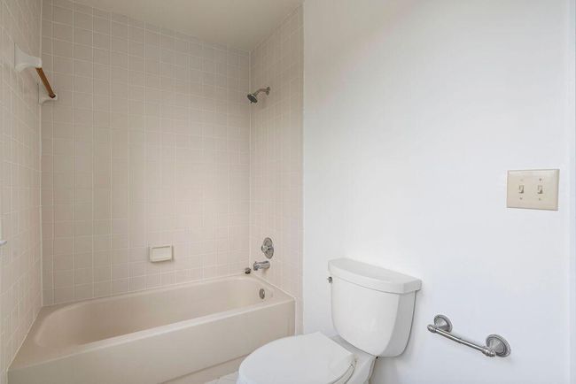6798 Via Regina, Condo with 3 bedrooms, 3 bathrooms and null parking in Boca Raton FL | Image 23