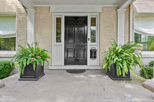 1035 Yorkshire Rd, Grosse Pointe Park, MI, 48230-1449 | Card Image