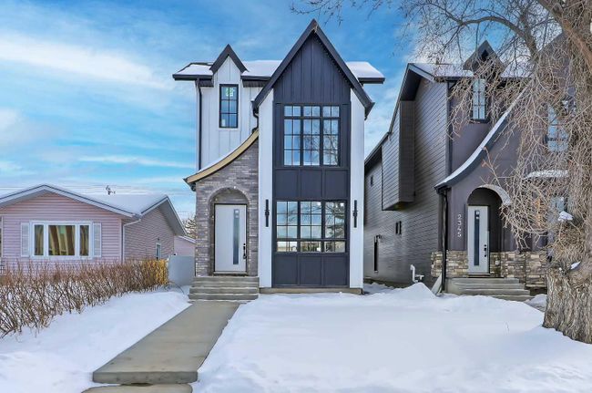 2343 53 Avenue Sw, Home with 5 bedrooms, 3 bathrooms and 4 parking in Calgary AB | Image 1