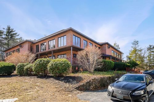 135 Folly Mill Rd, Seabrook, NH, 03874-4056 | Card Image