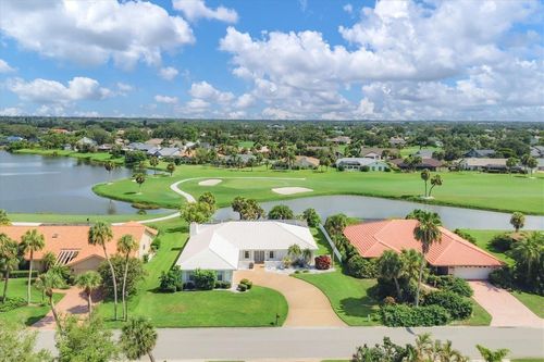 3785 Torrey Pines Blvd, Sarasota, FL, 34238-2830 | Card Image