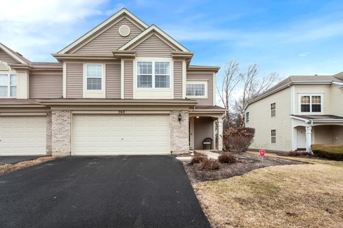560 Lancaster Dr, Pingree Grove, IL, 60140-9156 | Card Image