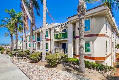 206 - Mentone Street, Condo with 2 bedrooms, 2 bathrooms and 1 parking in San Diego CA | Image 2