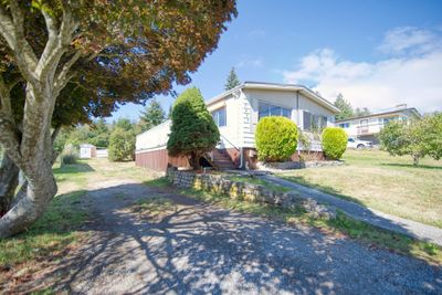 5423 Derby Rd, House other with 3 bedrooms, 2 bathrooms and 3 parking in Sechelt BC | Image 1