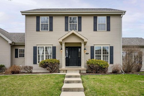 5715 Sandhill Drive, Middleton, WI, 53562 | Card Image