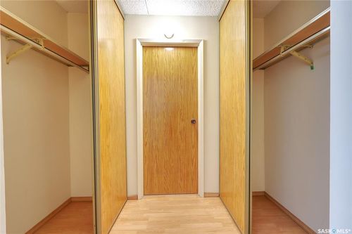 107-2125 Osler Street, Regina, SK, S4P4G9 | Card Image