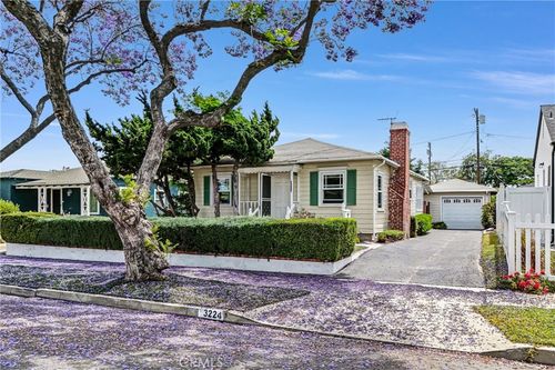 3224 Cerritos Ave, Signal Hill, CA, 90755-5123 | Card Image