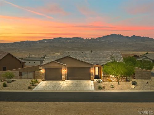 2921 Steamboat Dr, Bullhead City, AZ, 86429-1142 | Card Image