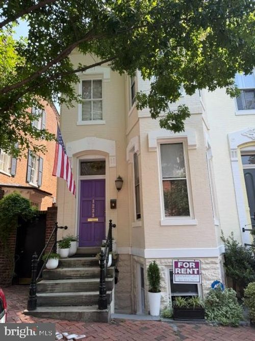 1233 30th St Nw, Washington, DC, 20007-3410 | Card Image