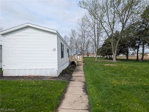135 Kenny Brook Lane, Elyria, OH, 44035 | Card Image