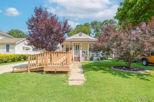 735 Bond Ave, Collinsville, IL, 62234-2506 | Card Image