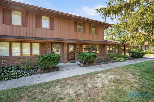 b6-4061 Sherwood Forest Manor Rd, Toledo, OH, 43623-2539 | Card Image