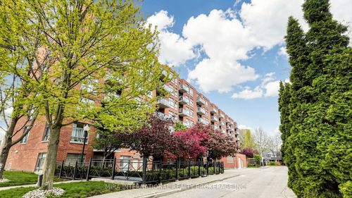 614-2495 Dundas St W, Toronto, ON, M6P1X4 | Card Image