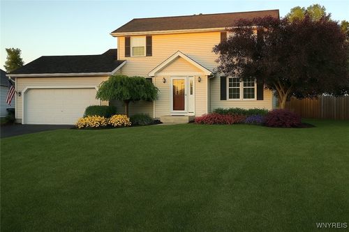6955 Deborah Ln, Niagara Falls, NY, 14304-3002 | Card Image