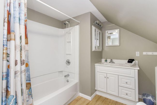 47-web-or-mls-225-van-buren-st | Image 47