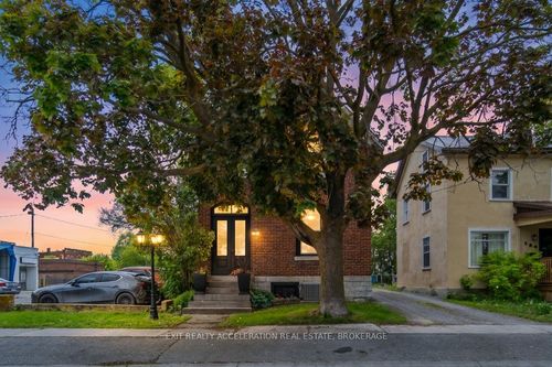 120 Adelphi St, Napanee, ON, K7R1T4 | Card Image