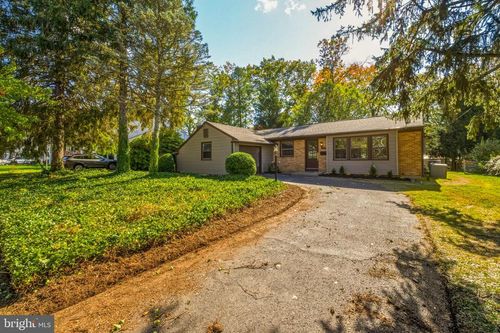 1015 Merrymount Ave S, BLACKWOOD, NJ, 08012-1310 | Card Image