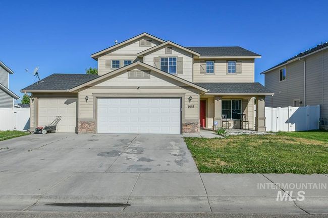 909 S Beaver Creek, House other with 4 bedrooms, 3 bathrooms and 3 parking in Emmett ID | Image 1