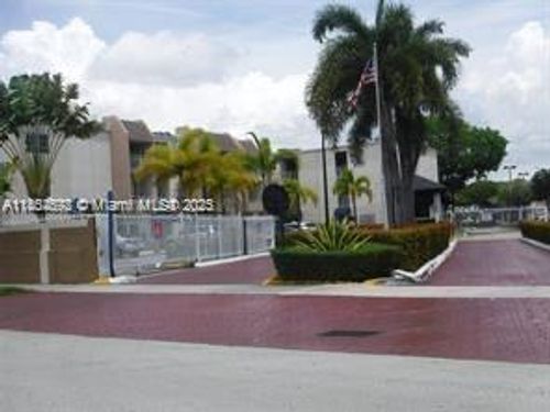 apt-411-7747 Sw 86th St, Miami, FL, 33143-7205 | Card Image