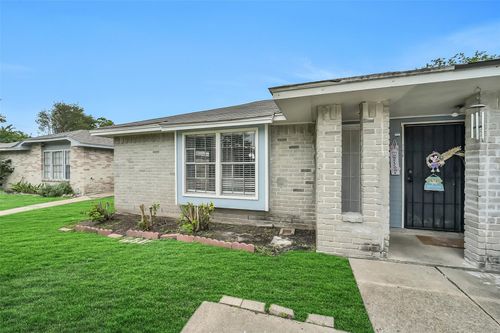 11012 Crenchrus Ct, Houston, TX, 77086-1404 | Card Image