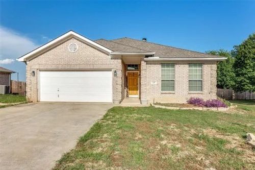 125 Timber Cross Ct, Azle, TX, 76020-3036 | Card Image
