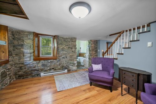 18 Orrs Mills Rd, Salisbury Mills, NY, 12577-5414 | Card Image