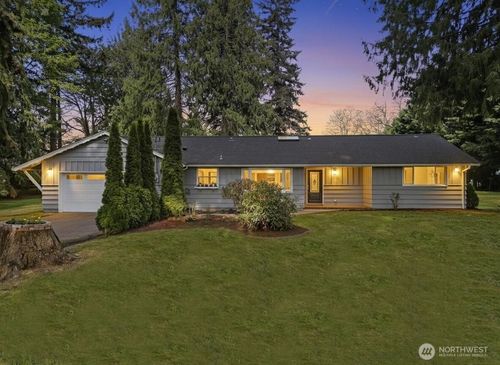 10516 46th Ave E, Tacoma, WA, 98446-5206 | Card Image