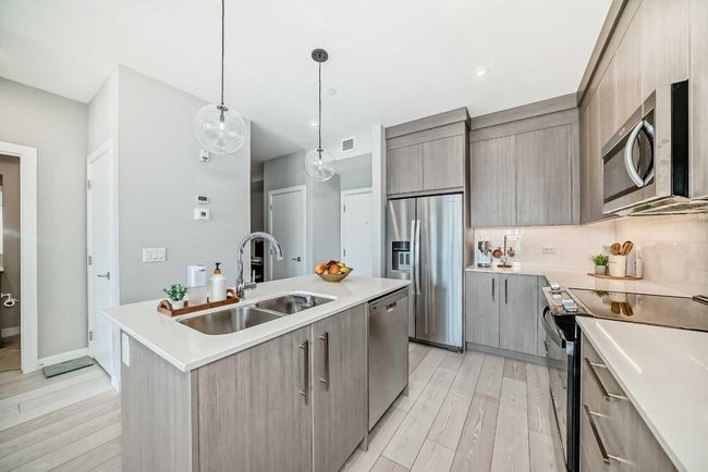 2208 - 6 Merganser Drive W, Condo with 2 bedrooms, 2 bathrooms and 1 parking in Chestermere AB | Image 10