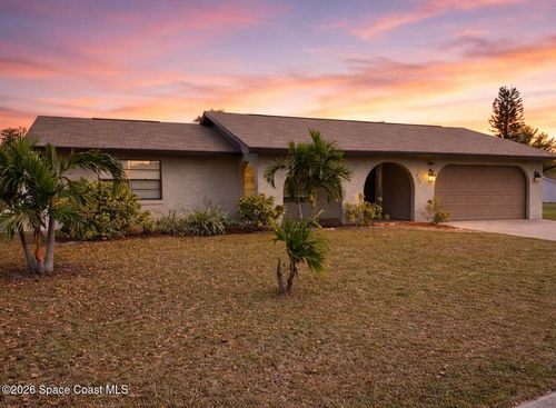 472 Newfound Harbor Dr, Merritt Island, FL, 32952-2627 | Card Image