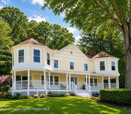 30 Old Post Rd N, Red Hook, NY, 12571-2219 | Card Image