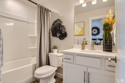 En-Suite Bath for Guest Suite *Photo of model home, options and colors will vary* | Image 3