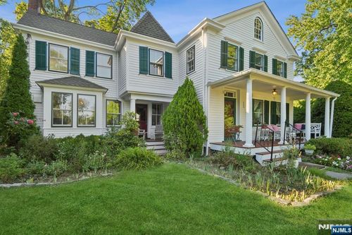 400 Grove St, Montclair, NJ, 07043-2206 | Card Image