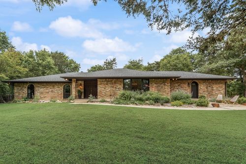 710 Bow Creek Ct, Duncanville, TX, 75116-2045 | Card Image
