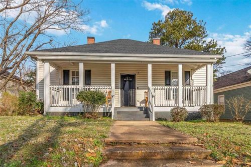 949 E Solomon St, Griffin, GA, 30223-3861 | Card Image