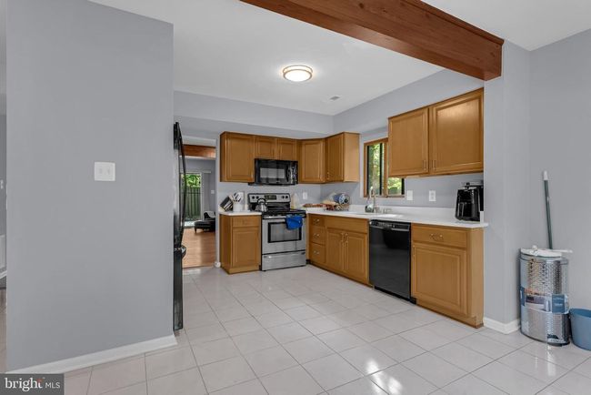2310 Glade Bank Way, Townhouse with 3 bedrooms, 3 bathrooms and null parking in RESTON VA | Image 4