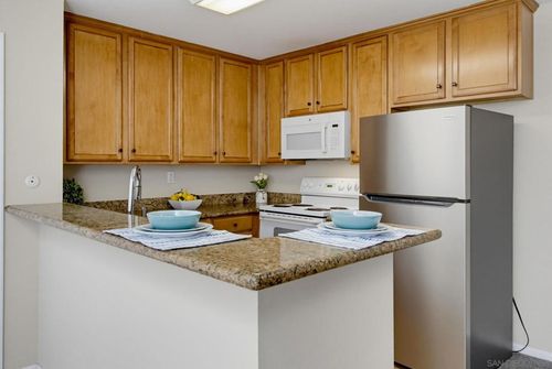 256-3456 Castle Glen Dr, San Diego, CA, 92123-2436 | Card Image